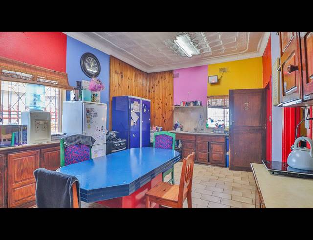 370M² BUSINESS CENTRE FOR SALE IN BRENTHURST